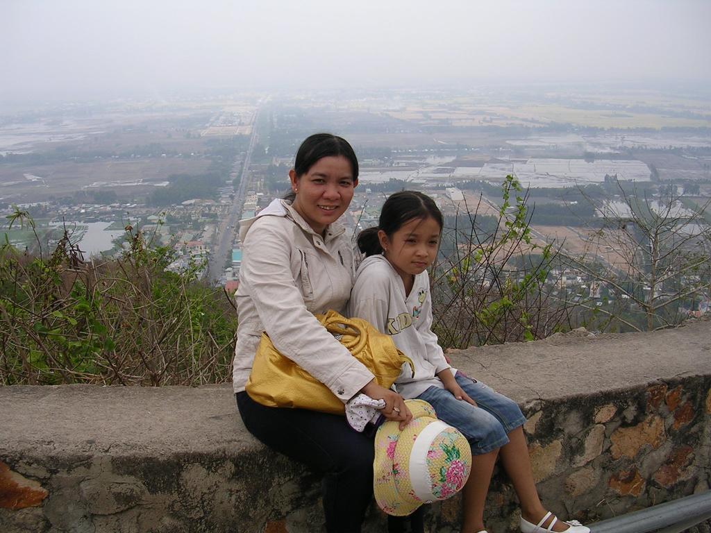 Phuong Thao * Vinh Long
